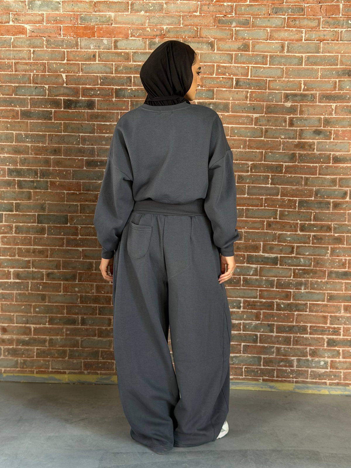 Cropped sit