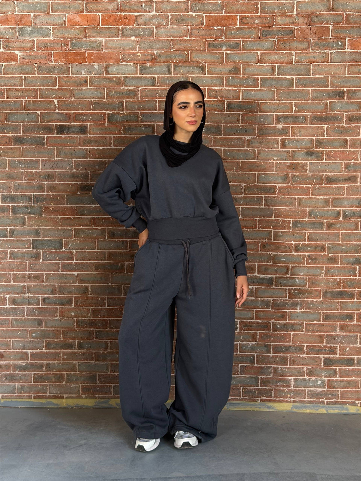 Cropped sit