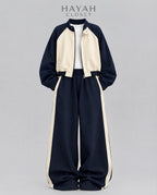 Navy bloom sit